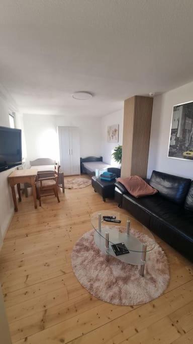 Apartamento Wohnen In Niederweimar Zwischen Marburg Und Giessen Exterior foto